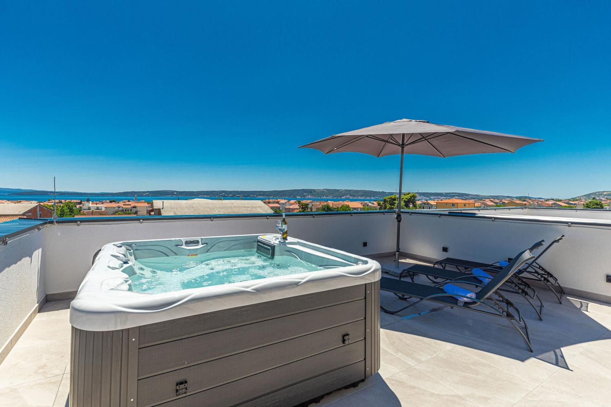 Rooftop New Castel 2023 Kastela Exterior photo